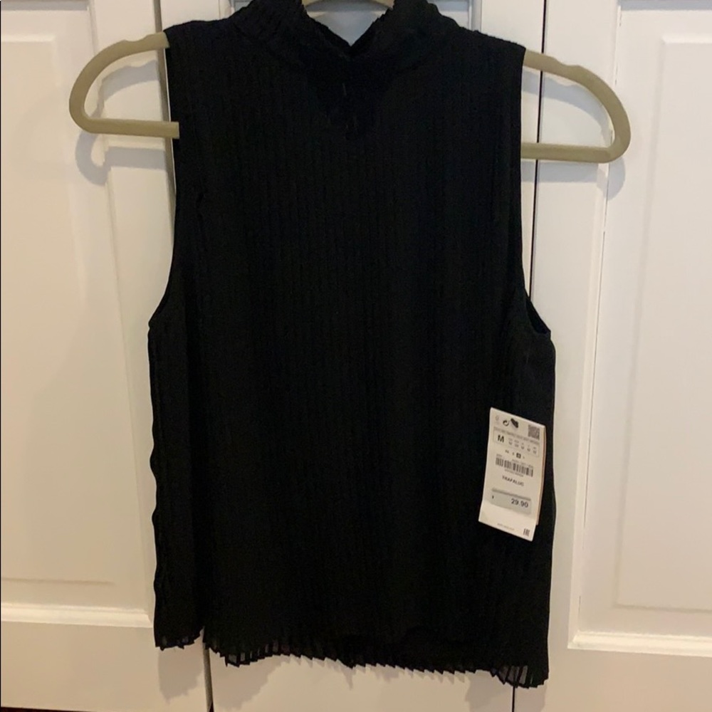NWT! Zara sleeveless, mock neck top